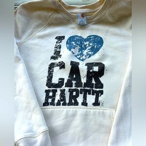 I 💙 Carhartt crew neck sweatshirt Womens size Medium. Super cute!